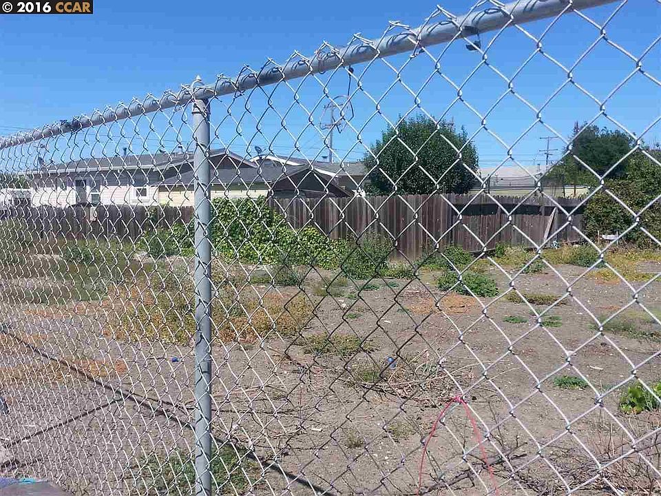 1st image of 2314 Bush Ave