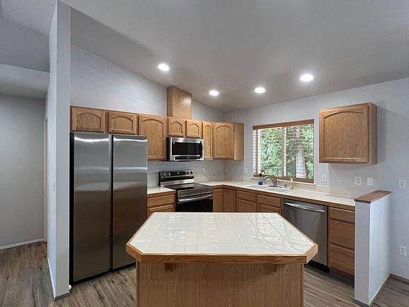 5th image of 1108 Brentwood Dr