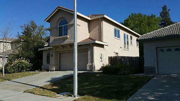 2nd image of 824 Carpinteria Dr