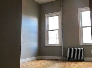 71 Schaefer St APT 1R, Brooklyn, NY 11207