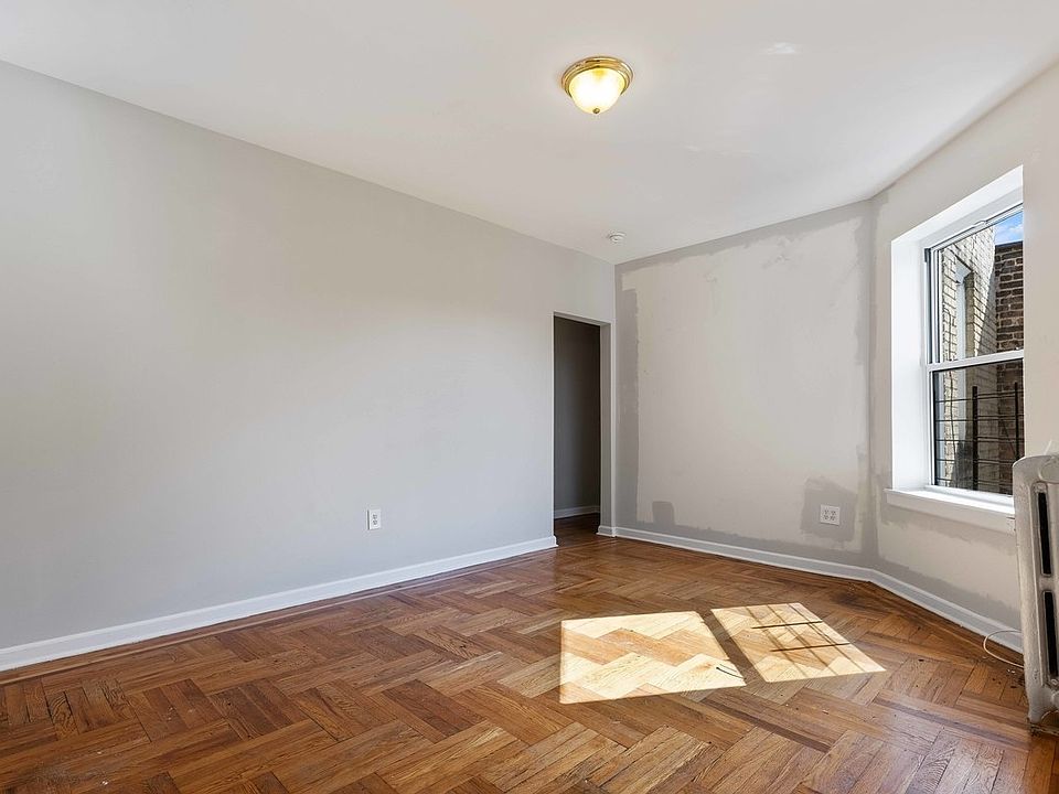 1st image of 514 W 213th St APT 5B