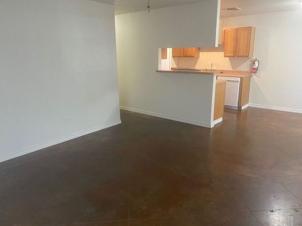 1322 W Country Rd APT C