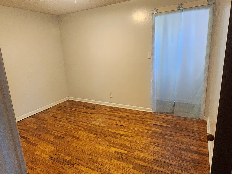3901 Marie Dr — Photo 7