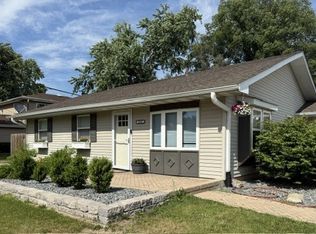 934 Ogden Rd, New Lenox, IL 60451
