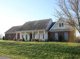 2305 Farmersville Rd, Mount Vernon, IN 47620