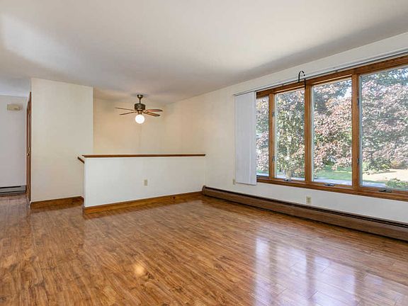 4th image of 14 Westwood Ave