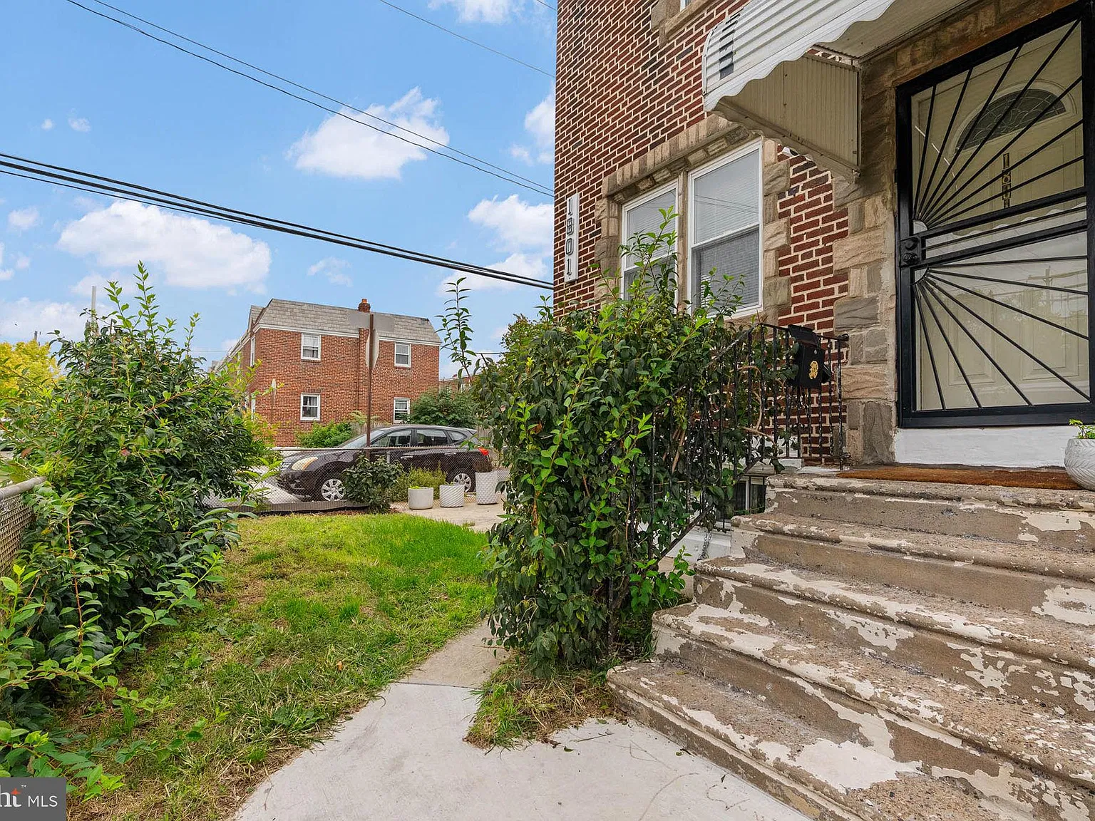 3 bed, 1.5 bath, 1120 sqft, $1,850 — Photo 3