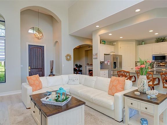 3rd image of 8244 Provencia Ct