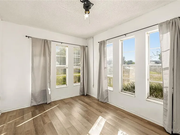 2615 9th Avenue Dr E — Photo 21