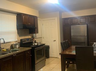 254 Upper Paradise Rd, Hamilton, ON L9C5C2