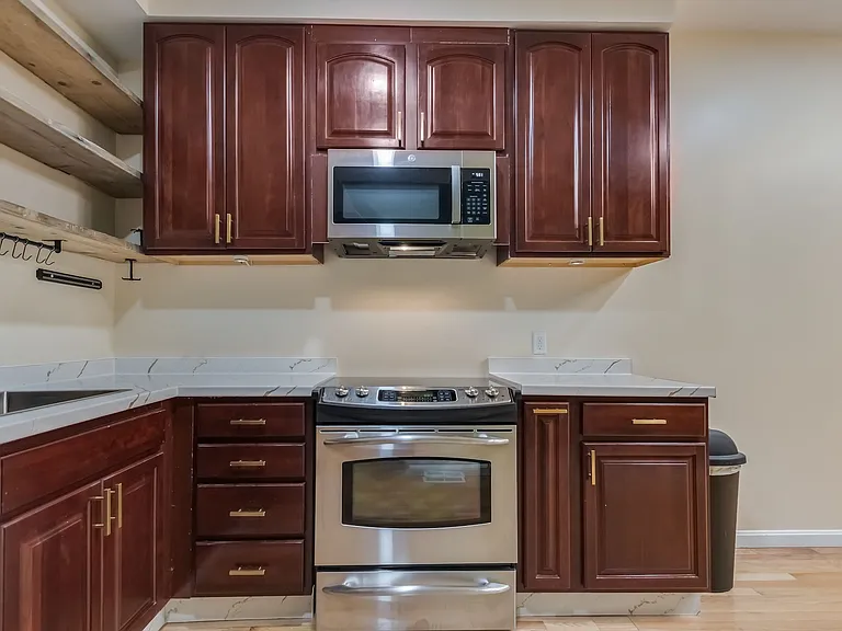 Kitchen 1