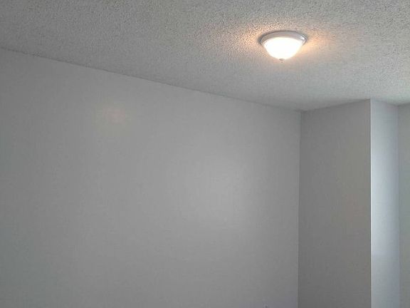 3rd image of 835 E Noble Ave #2