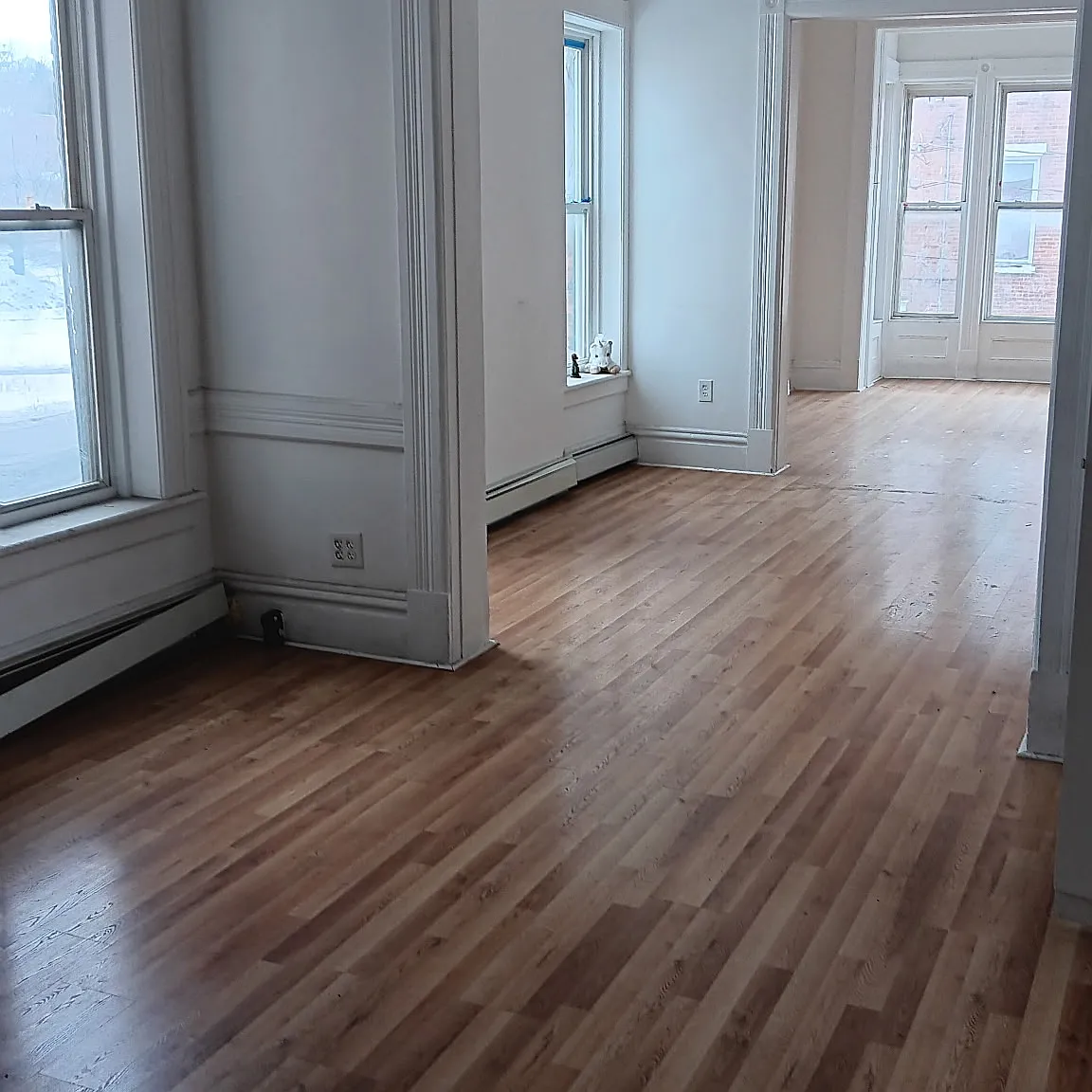 3 bed, 1200 sqft, $1,499 — Photo 1