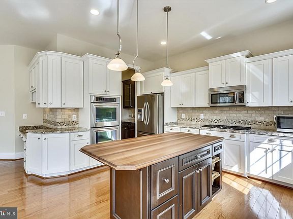 2nd image of 8205 River Quarry Pl