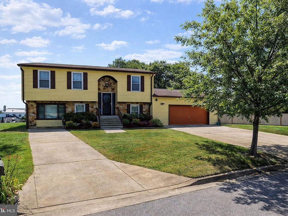 1st image of 612 Pearse Ln