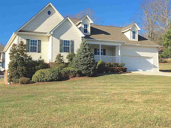 2nd image of 601 Briarwood Dr