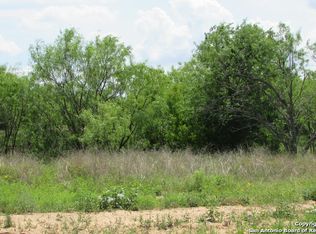 833 Rawhide Rd, Seguin, TX 78155