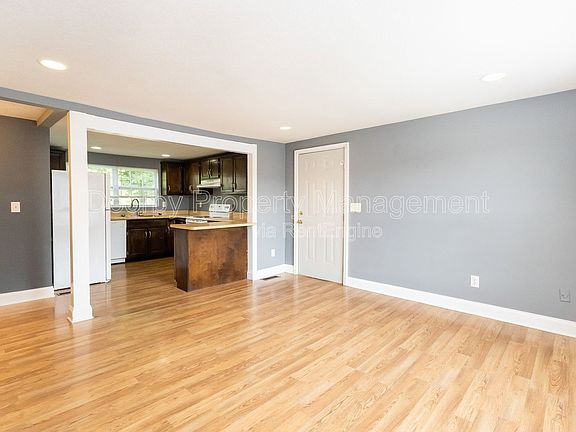 4th image of 1707 Kirby Ave #C