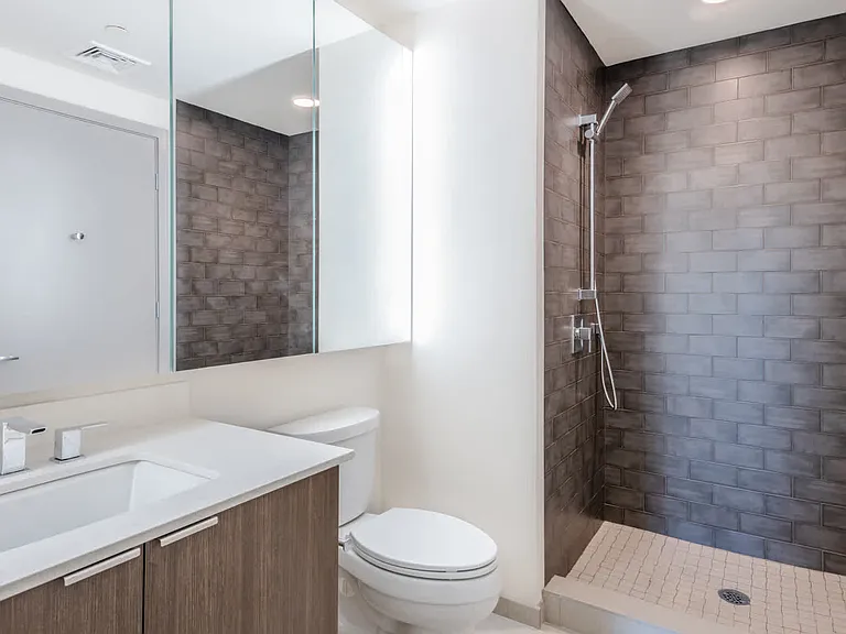 The Flats - Bathroom