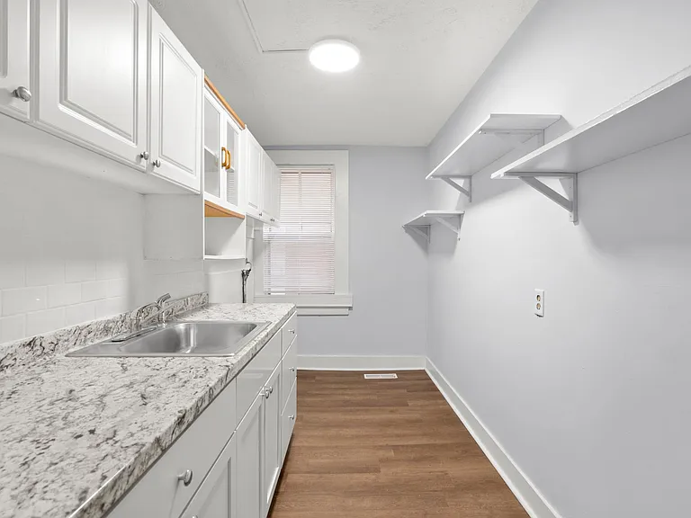 144 S Colony St #1 — Photo 10