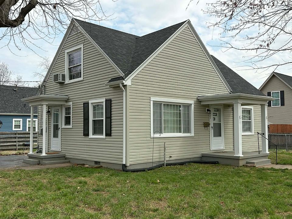1st image of 2421 Griffith Pl W