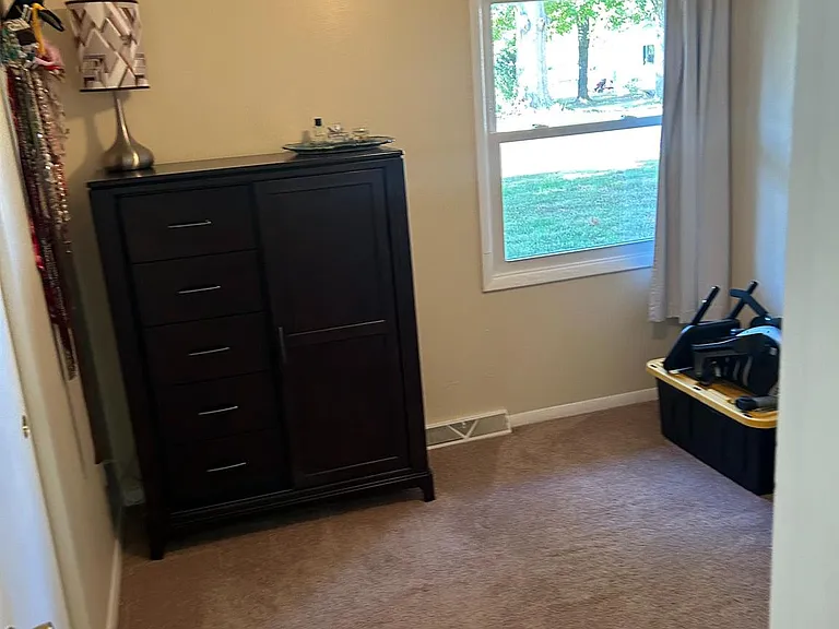 22696 Bellwood Ln — Photo 10