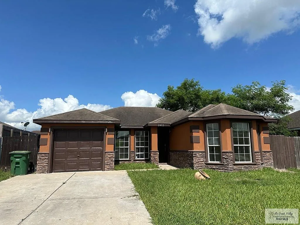 3 bed, 2.0 bath, 1214 sqft, $1,750 — Photo 2