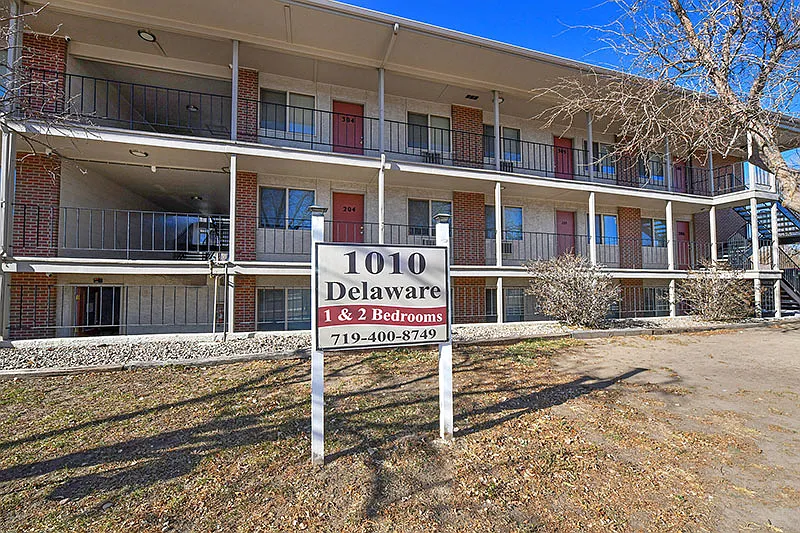 1010 Delaware Dr #104