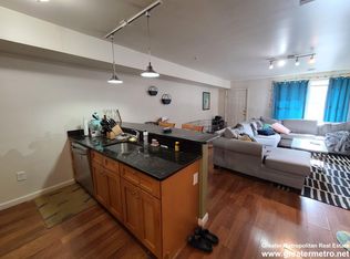 41 Chelsea St APT 2, Boston, MA 02128