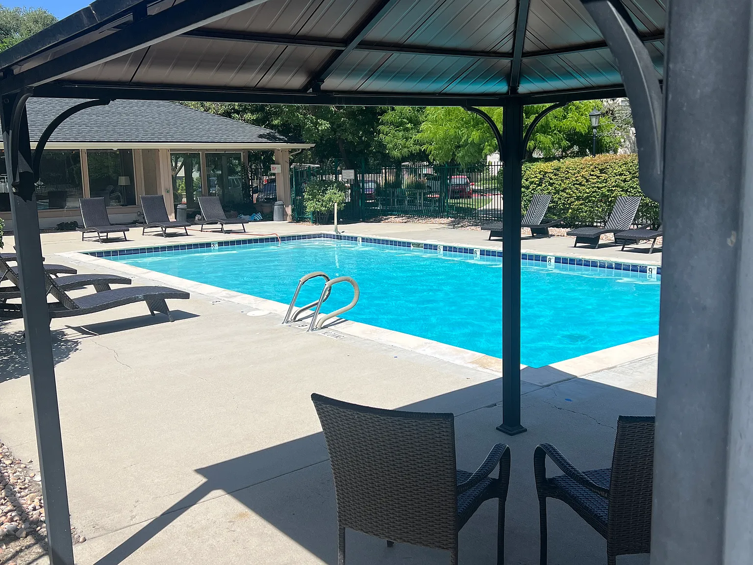 1 bed, 700 sqft, $1,295 — Photo 4