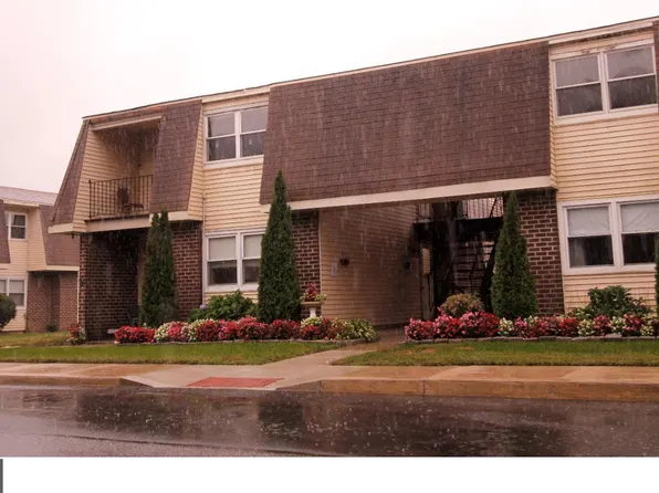 11-6 Florence Tollgate Pl, Florence, NJ 08518