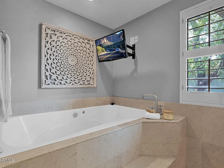 4916 E Amelia Ave — Photo 15