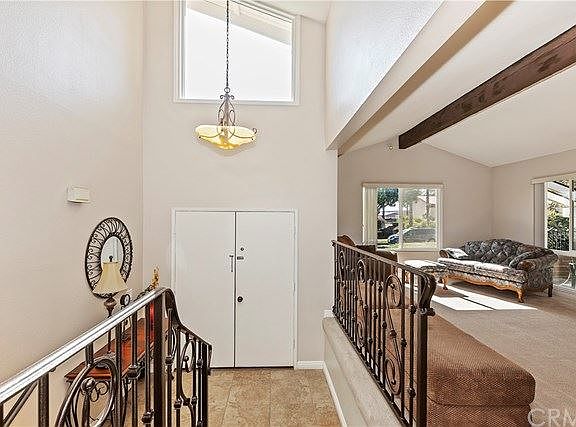 4th image of 9062 Mandarin Ave