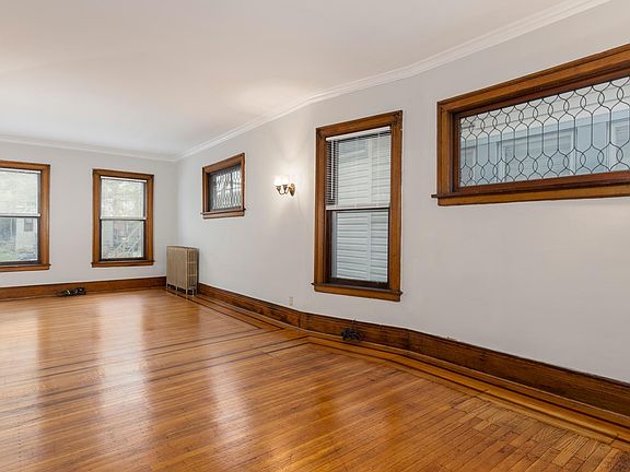 4th image of 448 Norwood Ave #1