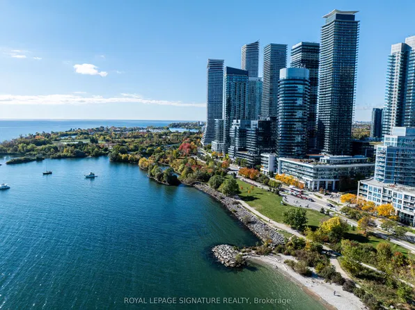 80 Marine Parade Dr #330, Toronto, ON M8V 0A3