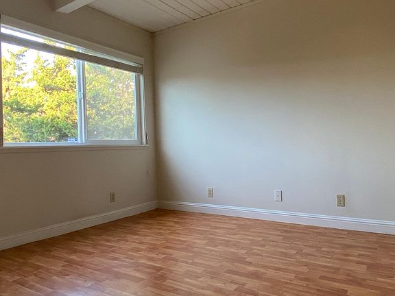 3rd image of 20903 Garden Gate Dr