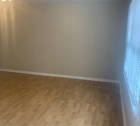 4th image of 1384 5th St APT B