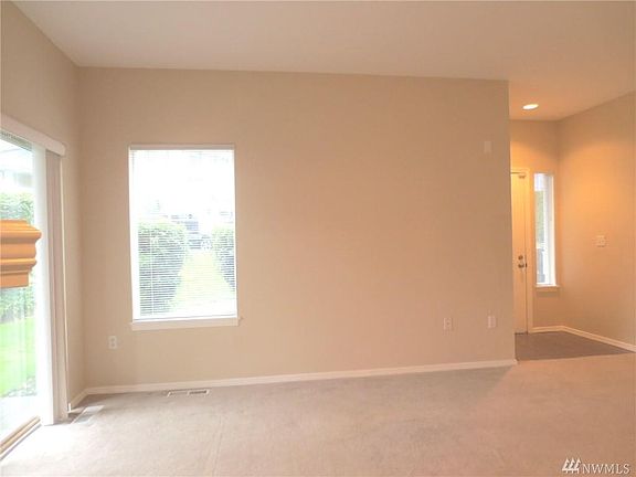 5th image of 4714 Fairwood Blvd NE Unit 902