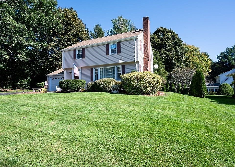 104 Brattle St, Worcester, MA 01606 Zillow