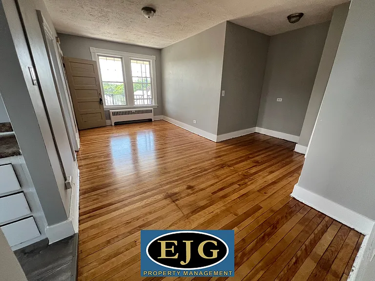 325 Amory St #3 — Photo 12