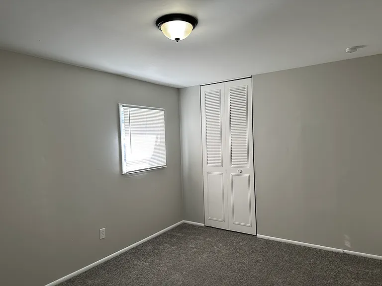 9961 Catalina Dr — Photo 8
