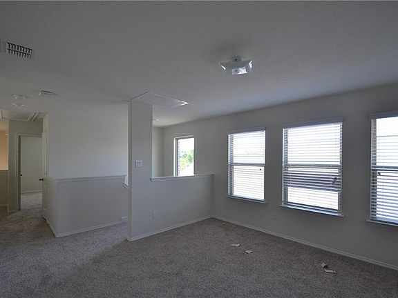 3rd image of 1405 Acmite Ave