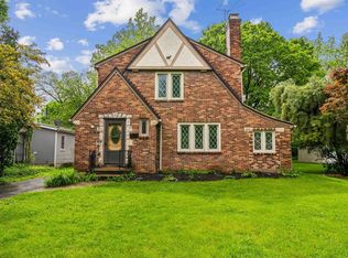 967 S Cassingham Rd, Bexley, OH 43209