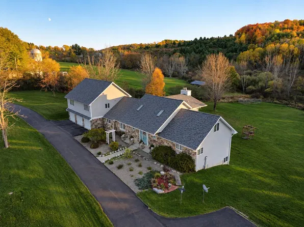 4182 Murphy Rd, Binghamton, NY 13903