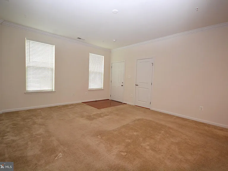 5942 Leben Dr — Photo 9