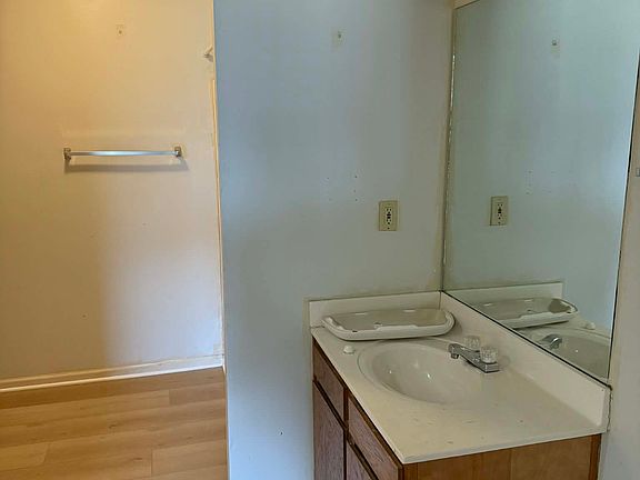 3rd image of 202-204 Elkhorn Meadows Dr #202