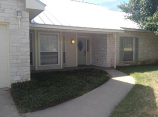 1006 Avenue C, Fredericksburg, TX 78624