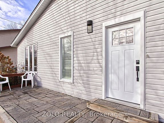 2nd image of 186 Beach Rd