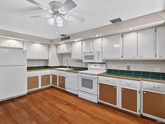 2nd image of 3576 S Ivanhoe Street