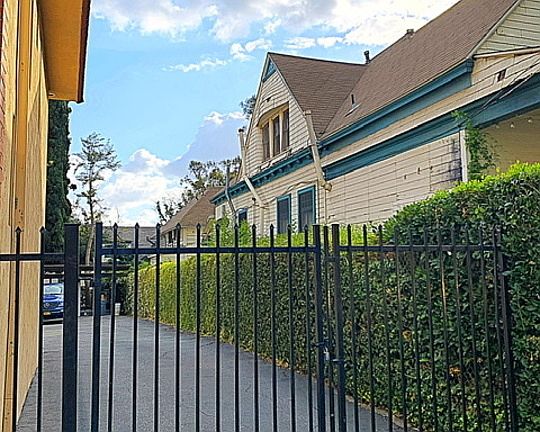 2nd image of 532 El Dorado St #2